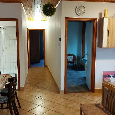 Appartamento Voros Apartman *