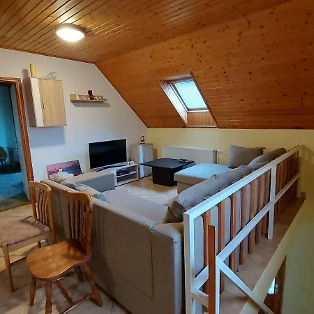 Voros Apartman Apartmán